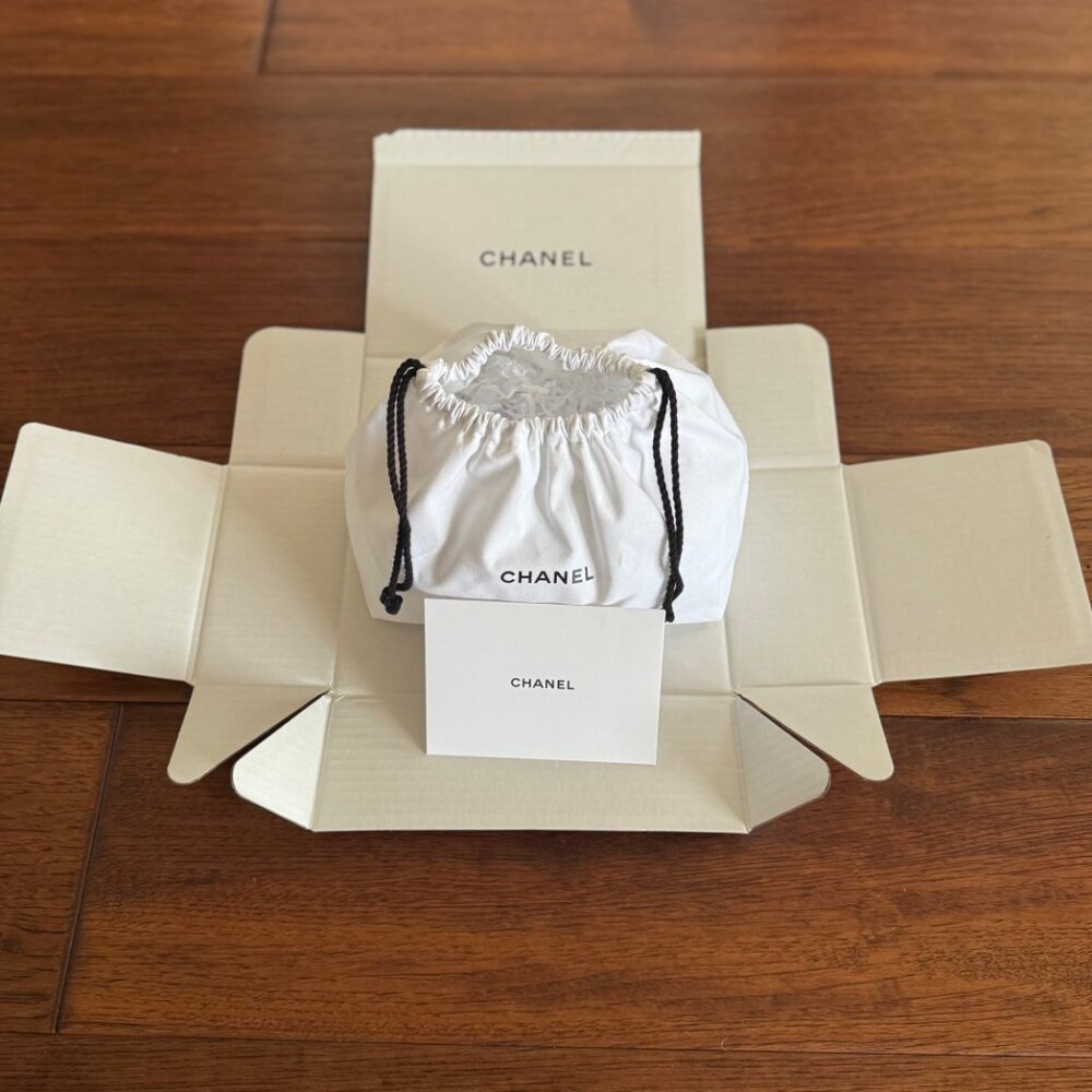 CHANEL White Cotton Canvas Drawstring Pouch Cosmetic Storage Bag With Gift Card
